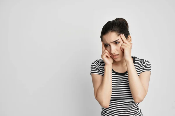 Kadın baş ağrısı acı sendromu sağlık sorunları — Stok fotoğraf