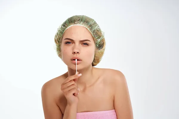 Mooie vrouw katoen wattenstaafje gezicht huidproblemen dermatologie — Stockfoto