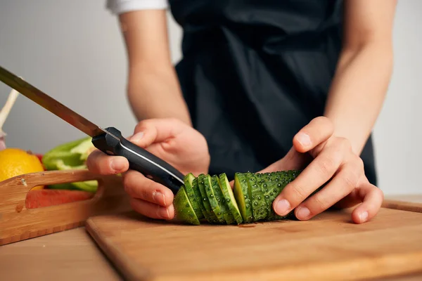 Affettare verdure cottura cibo cibo sano cucina — Foto Stock