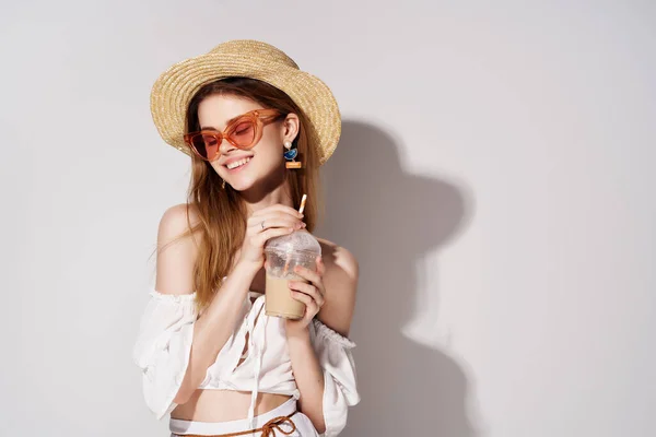 Hermosa Mujer Posando Sobre Fondo Aislado Foto Alta Calidad — Foto de Stock