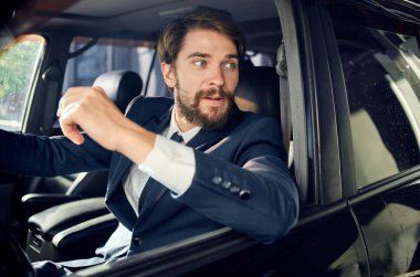 İş adamları resmi yolcu şoförü