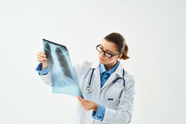 Kadın doktor muayenesi Profesyonel hastane işi