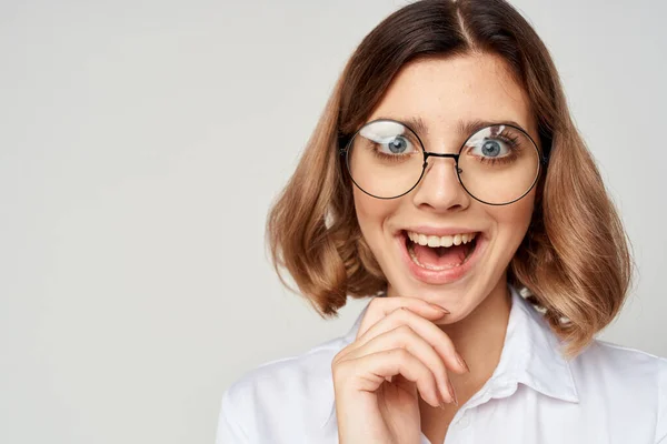 Empresaria Con Gafas Posada Studio — Foto de Stock