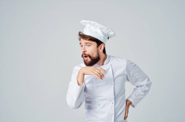 Sakallı adam şef aşçılık endüstrisi profesyonel duygular