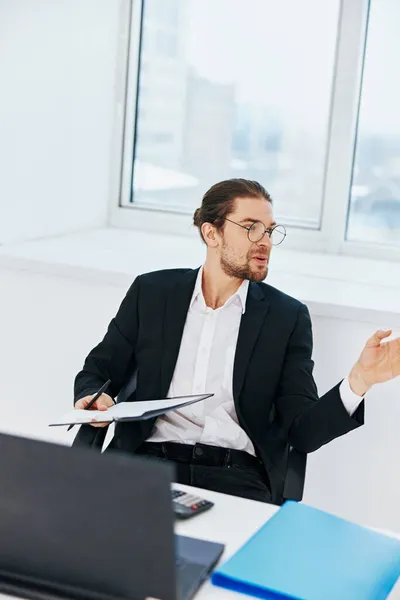 Geschäftsmann Telefon Laptop Arbeit Emotionen Exekutive — Stockfoto