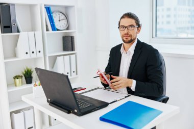 Ofis çalışanı çalışma belgeleri teknolojisi