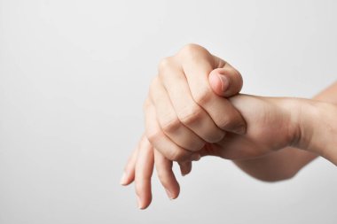 Eklem problemleri. El masajı yaralanması.