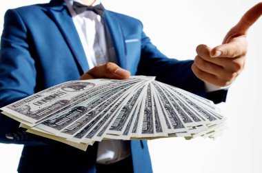 Zengin adam dolar milyoner aydınlık arka plan