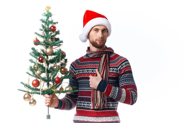 Schöner Mann in Neujahrskleidung Dekoration Weihnachten isoliert Hintergrund — Stockfoto