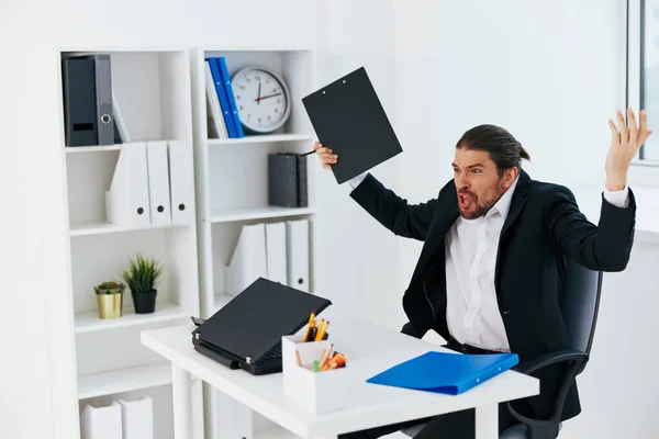 Büroangestellte Büro Arbeit blauer Dokumentenordner Chef — Stockfoto