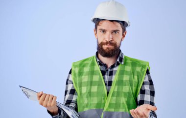 Yeşil vestconstruction stüdyo tasarım endüstrisinde mühendis.