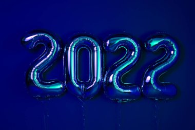 Yukarıdaki balonlardan Parti Posteri 'nin mor arka planını kutlayın