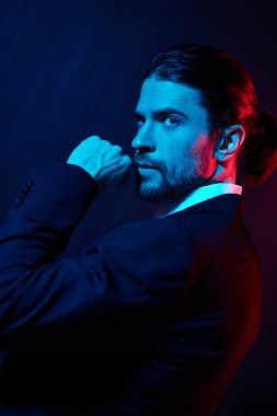 İş adamları modern tarz moda yaşam tarzı modeli