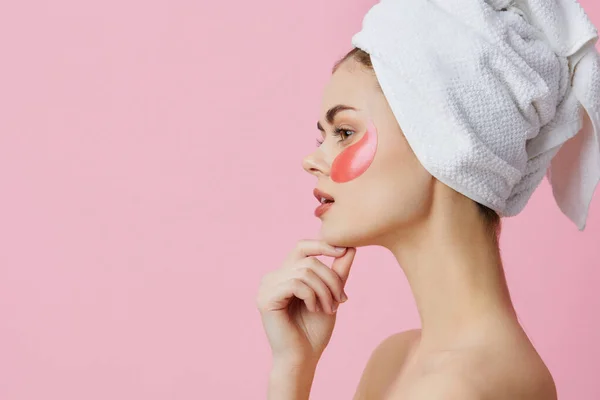 Retrato Mujer Con Parches Faciales Para Cuidado Piel — Foto de Stock