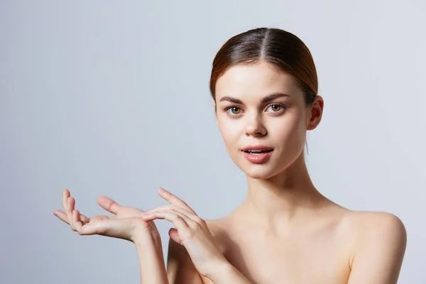 Frau Mit Roten Haaren Nahaufnahme Hochwertiges Foto — Stockfoto