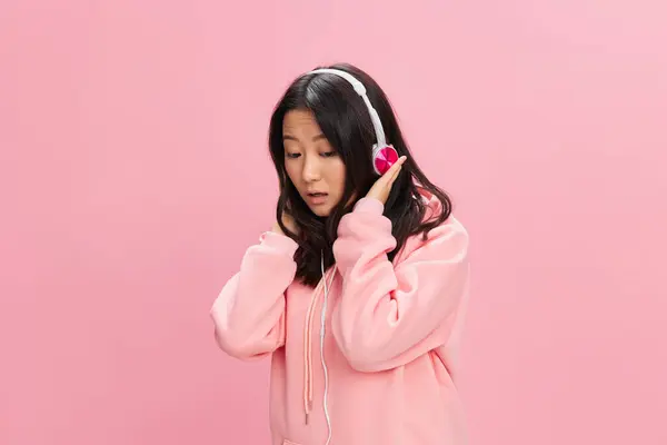 Upset Confused Asian Student Young Lady Pink Hoodie Sweatshirt Cute — Stock Photo, Image