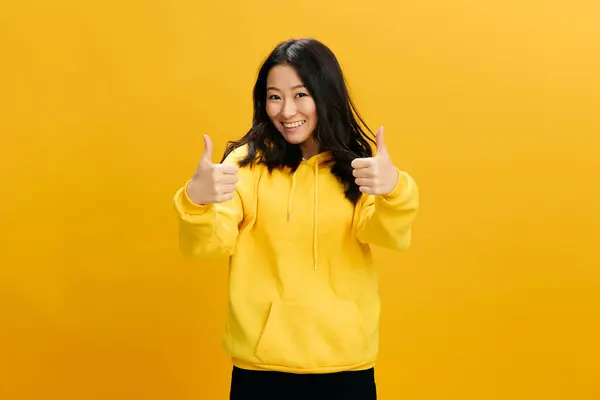 Good Idea Happy Cute Asian Student Young Woman Yellow Hoodie — Stock Photo, Image