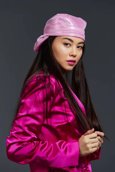 Pretty Woman Pink Mini Dress Pink Headscarf Luxury Close Studio — Stock Photo, Image