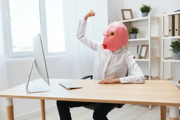 Crazy Funny Happy Businesswoman Worker Freelancer Pink Fish Mask Work — Stock Photo, Image