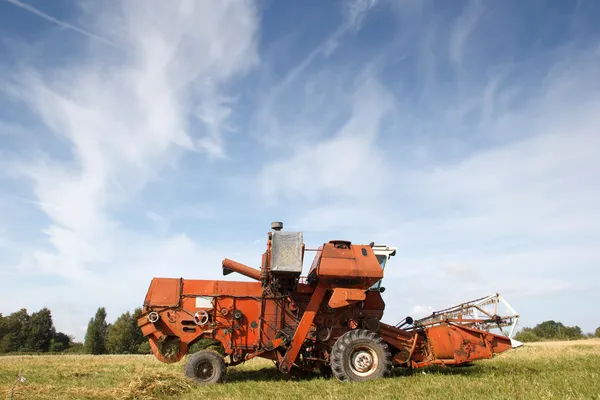 Old grain harvester — Stock Photo, Image