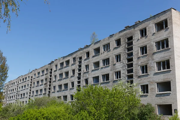 Gebäude verlassen — Stockfoto