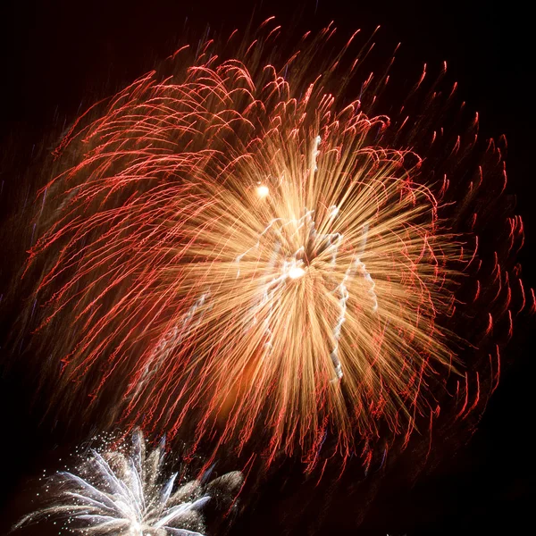 Boule de feu d'artifice coloré — Photo
