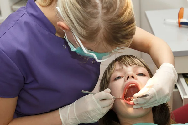 At the dentist — Stock Photo, Image