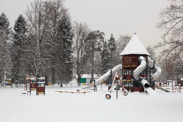Snow in park — Stock Photo, Image