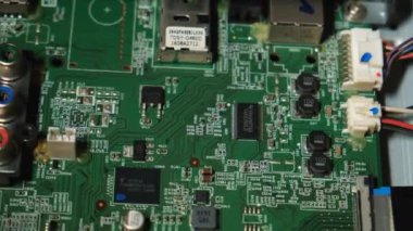 Devre tamiri. Elektronik donanım modern teknoloji. Anakart dijital kişisel bilgisayar çipi. Teknoloji bilimi geçmişi. Entegre iletişim işlemcisi. Bilgi mühendisliği bileşeni