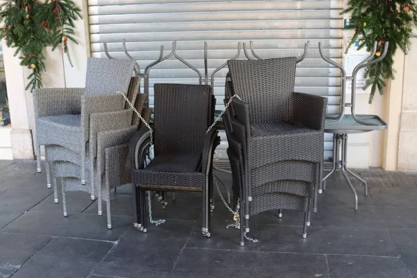 Stacked Chairs Grouped Chained Theft — Stockfoto