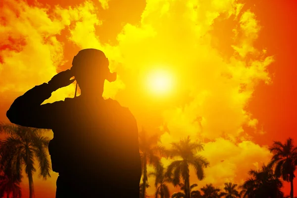 Silhouette Solider Saluting Sunrise Desert Palmtrees Concept Armed Forces Uae — Stock Photo, Image