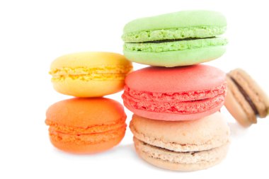 lezzetli ve renkli Fransız macaron kurabiye çeşitleri ve