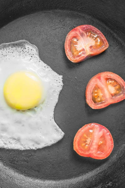 Breakfast Scrambled Eggs Pan Vegetables Tomatoes Cast Iron Pan Dark — Photo