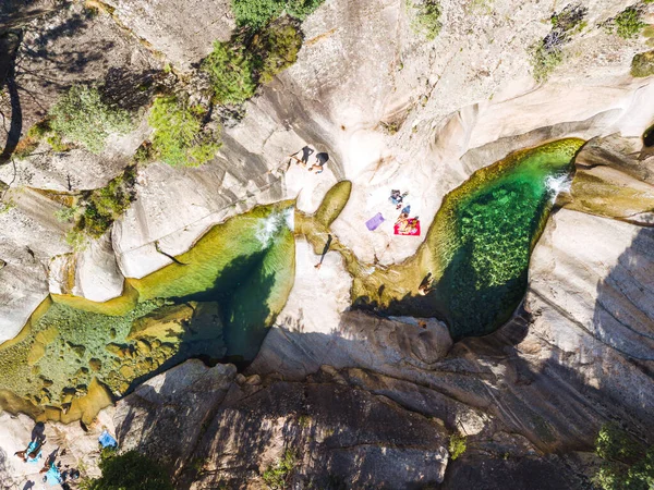 Purcaraccia Waterfalls, Canyoning, svømming på Korsika Island, Frankrike – stockfoto