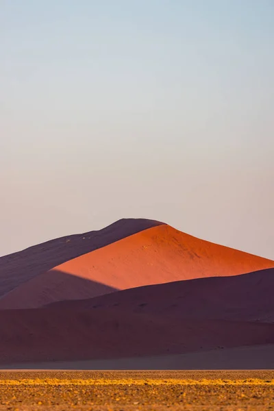 Kum 45 Namib Naukluft Çölü 'nde gün doğumunda, Namibya, Güney Afrika — Stok fotoğraf