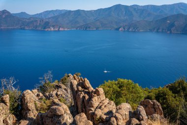 Scandola Doğal Rezervi, Korsika Adası. Deniz Burnu, Güney Fransa