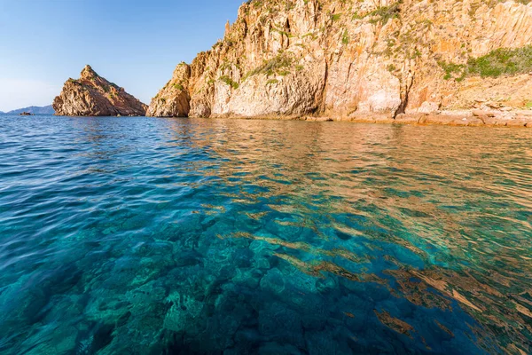 Scandola naturreservat på Korsika Island. Seascape, Sør-Frankrike – stockfoto