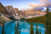 Картина, постер, плакат, фотообои "sunrise over moraine lake, banff national park, alberta, canada. high quality photo", артикул 614465646
