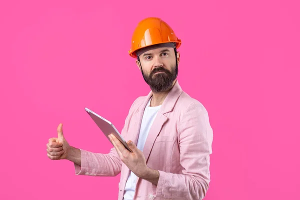 Retrato Joven Ingeniero Construcción Que Usa Casco Naranja Con Una — Foto de Stock