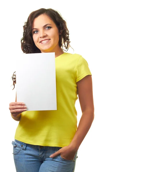 Menina sorridente atraente em uma camisa amarela segurando em sua direita h — Fotografia de Stock