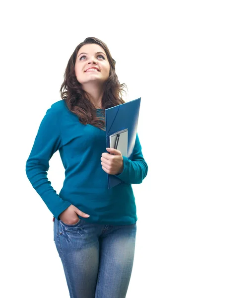 Atractiva joven sonriente con una camisa azul sosteniendo un fo azul — Foto de Stock