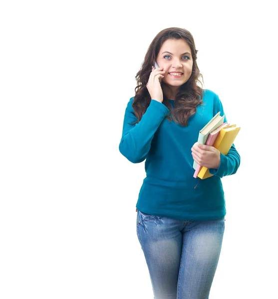 Attraktive lächelnde junge Frau im blauen Hemd, die über einen Mobi spricht — Stockfoto