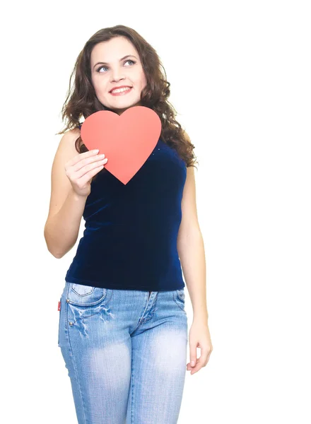 Atractiva joven sonriente con una camisa azul sosteniendo papel rojo —  Fotos de Stock