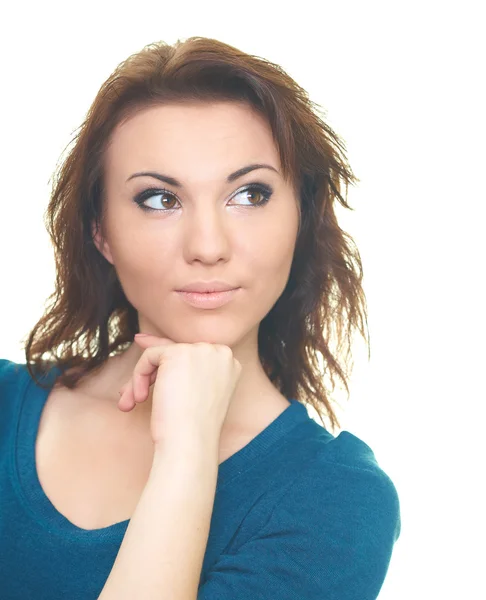 Retrato de una joven atractiva con una camisa azul. Mujer mirando —  Fotos de Stock
