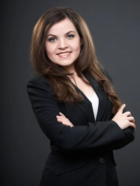 genç gülümseyen iş kadını çekici görünüyor