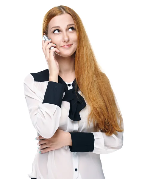 Attraktiv ung kvinna i en vit blus. prata på en mobil ph — Stockfoto