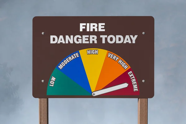 Extreme Fire Danger Today Sign with Smoke Background — Stock Photo, Image