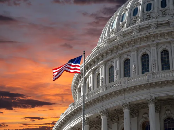 Coucher de soleil sur le Capitole américain — Photo