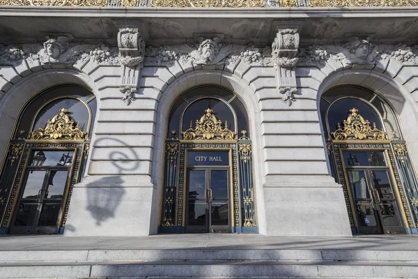 Entrada al Ayuntamiento de San Francisco — Foto de Stock