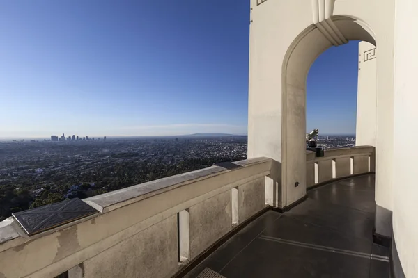 Griffith park observatorium getoogd wandelpad — Stockfoto